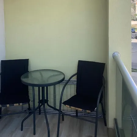 Apartman Mona *